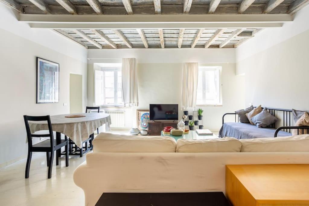 Best Authentic Apartment Monti 5 Mins From Colosseum Zewnętrze zdjęcie
