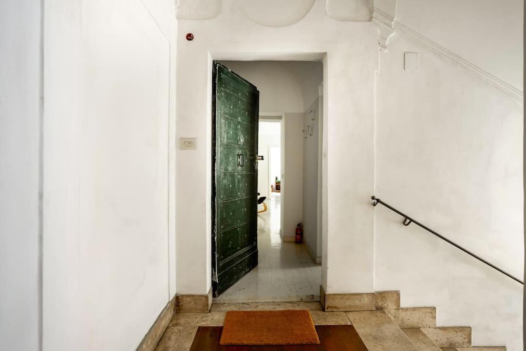 Best Authentic Apartment Monti 5 Mins From Colosseum Zewnętrze zdjęcie