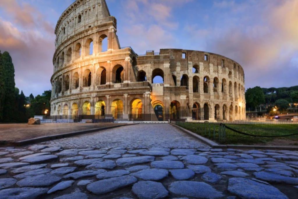 Best Authentic Apartment Monti 5 Mins From Colosseum Zewnętrze zdjęcie