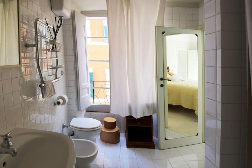 Best Authentic Apartment Monti 5 Mins From Colosseum Zewnętrze zdjęcie