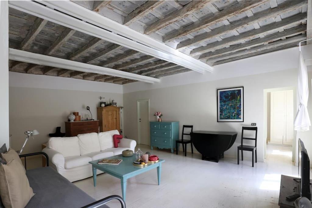 Best Authentic Apartment Monti 5 Mins From Colosseum Zewnętrze zdjęcie